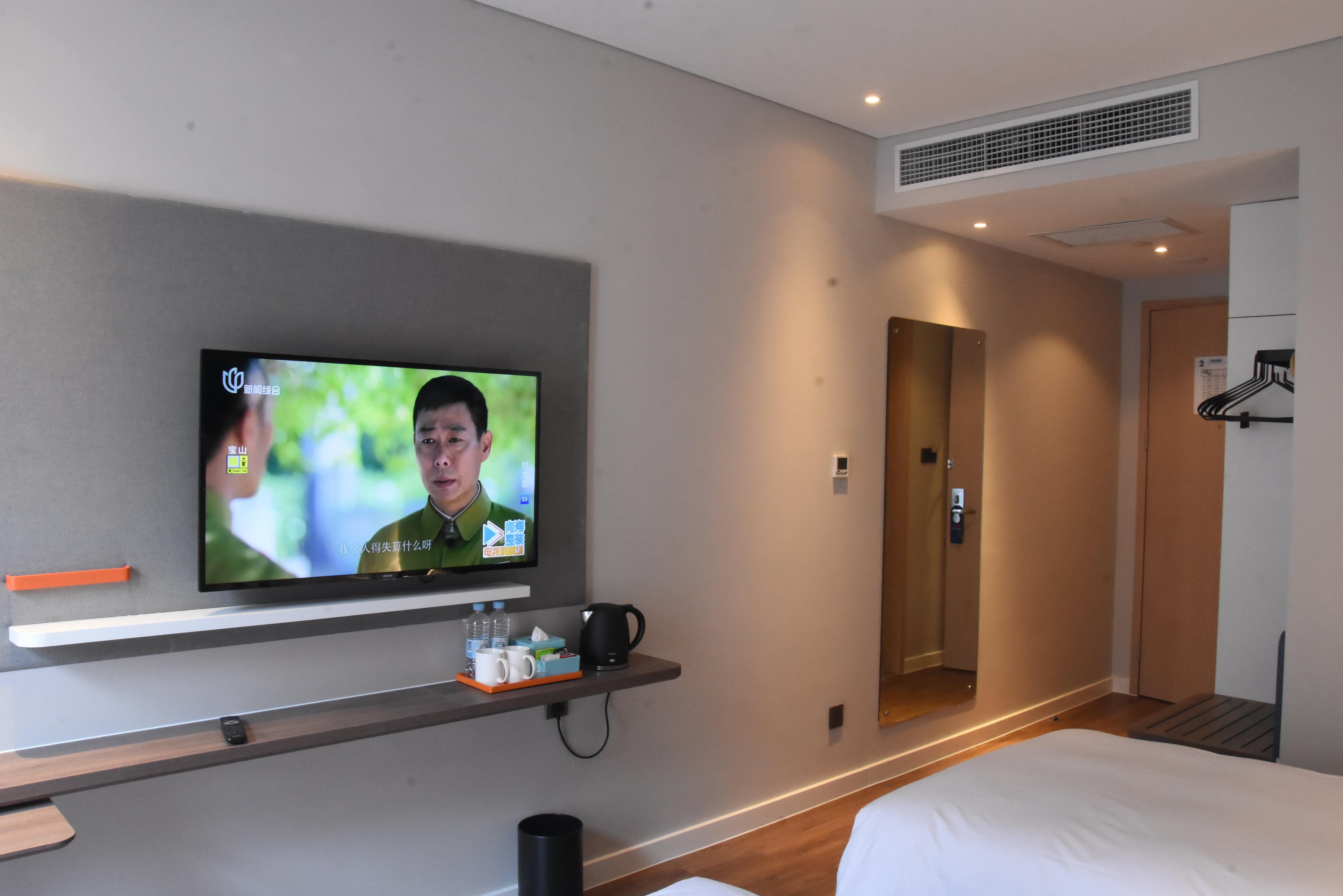 Holiday Inn Express Shanghai Gubei, an IHG Hotel Bagian luar foto