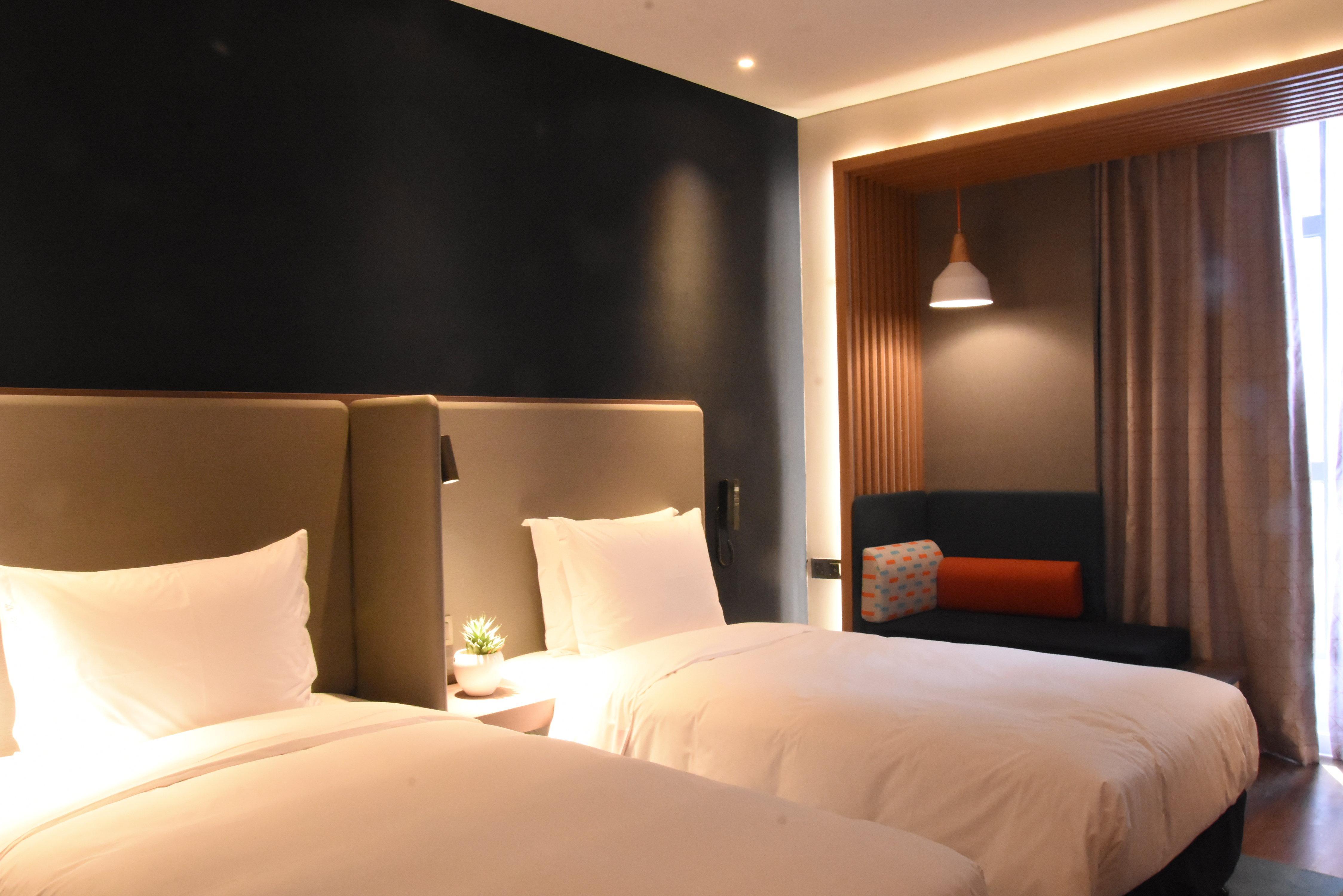 Holiday Inn Express Shanghai Gubei, an IHG Hotel Bagian luar foto