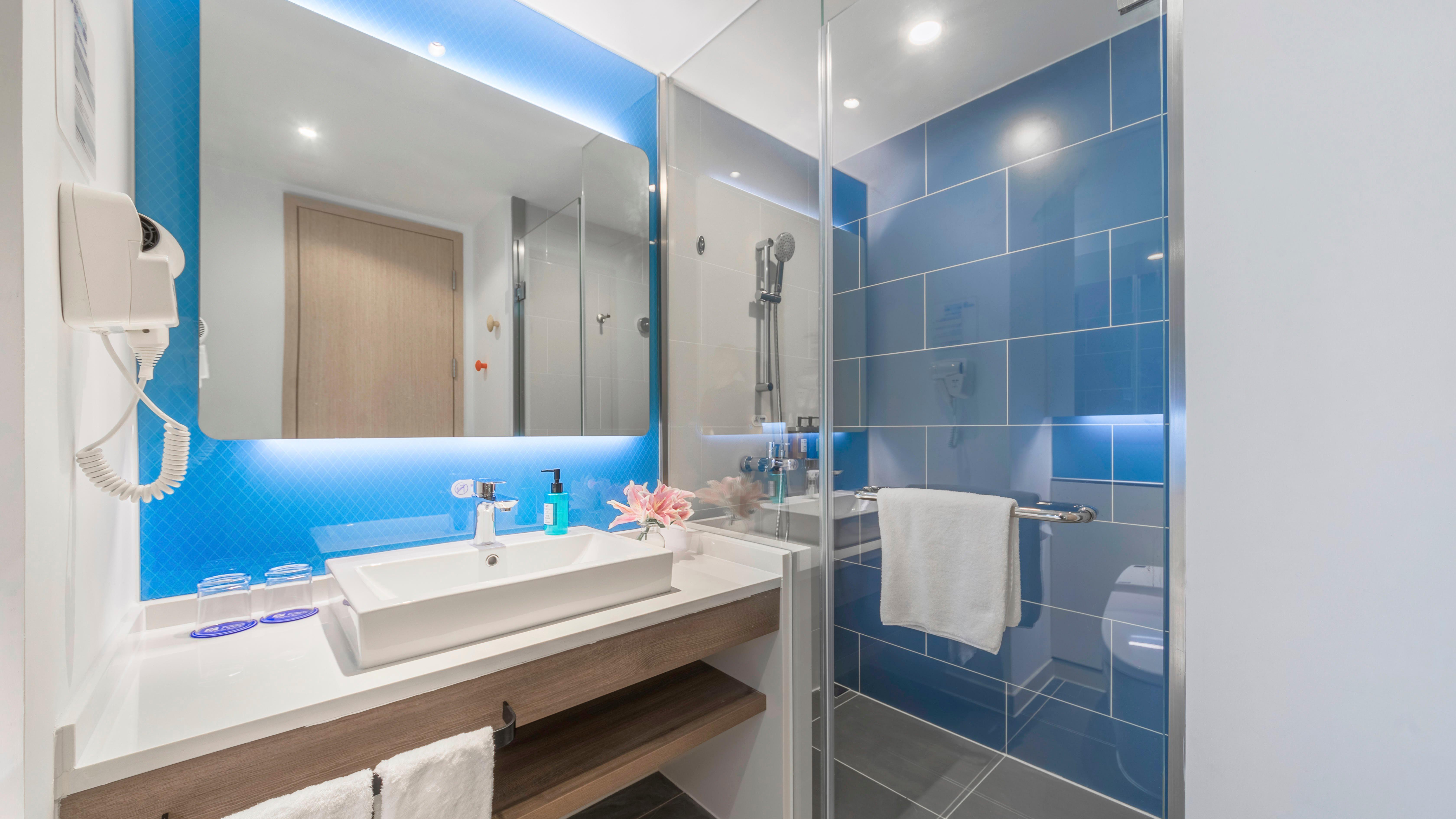 Holiday Inn Express Shanghai Gubei, an IHG Hotel Bagian luar foto